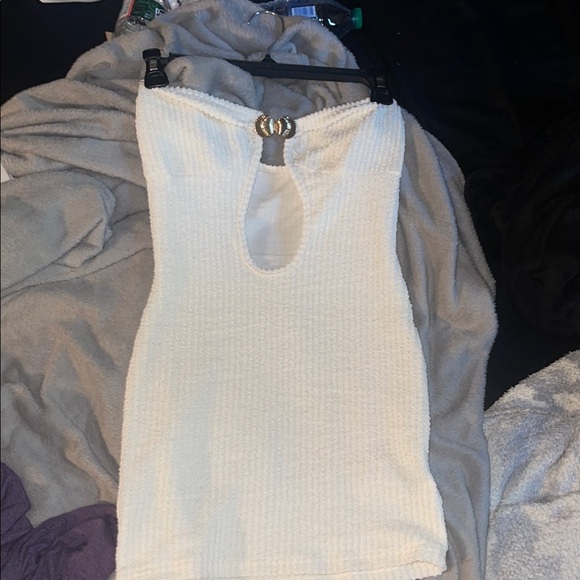 Elegant White Knit Top - Picture 1 of 2